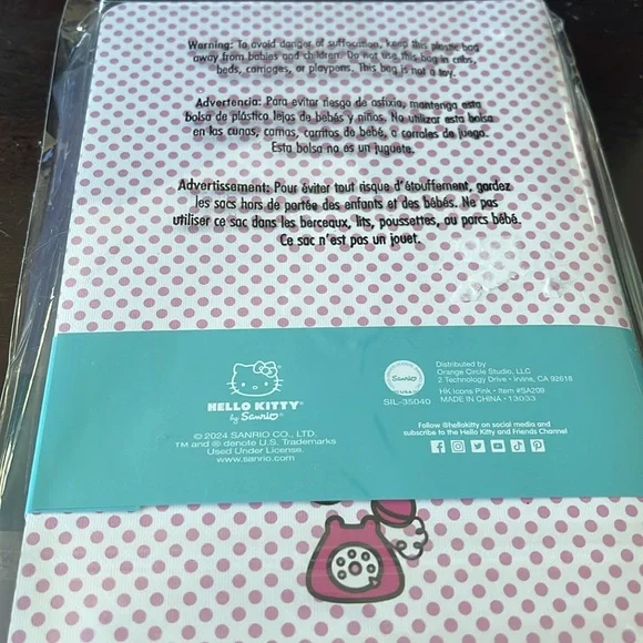 Hello Kitty 3 pack notebooks - Picture 2 of 4